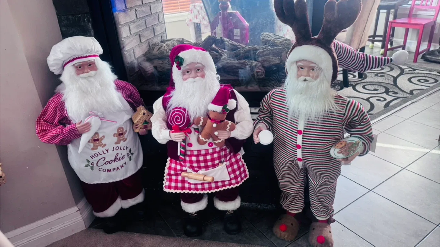 Santa Claus Cookie Baker Figurine
