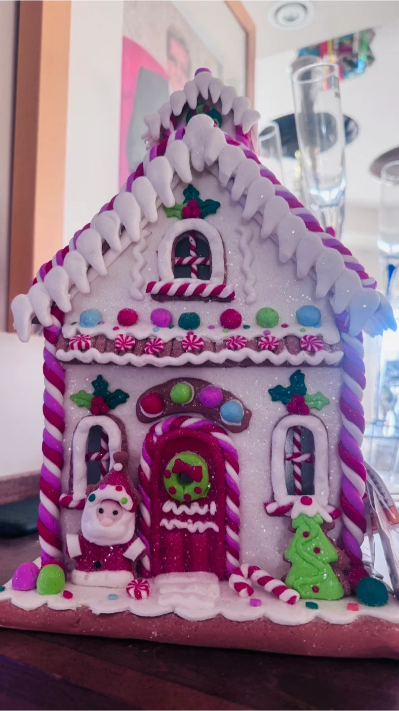 Gingerbread House Decoration