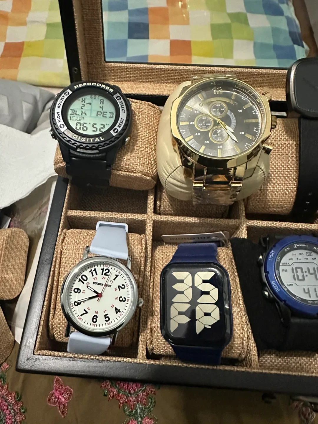 Variety of Watches image indicator(6)