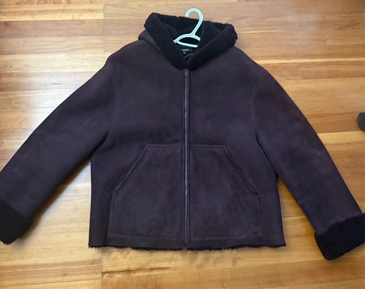 Yeezy SEASON 5 Shearling Lambskin Jacket (XS) - Oversized fit