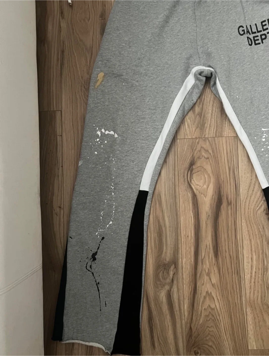 Gallery Dept. Grey Sweatpants image indicator(3)