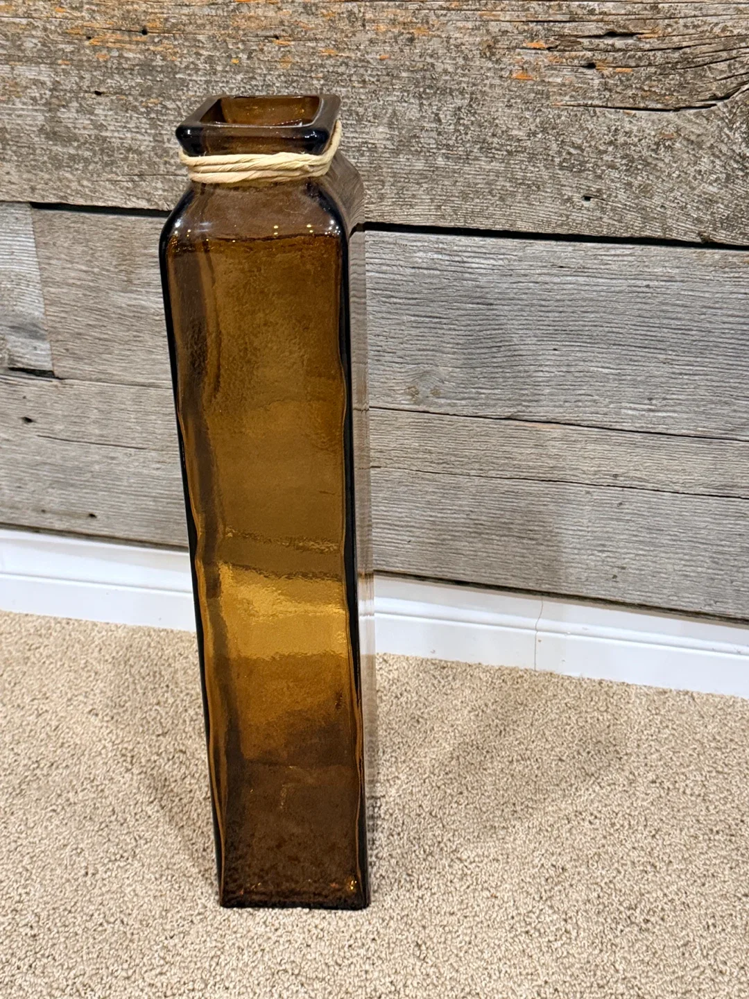 Brown Rectangular Vase – Modern & Elegant image indicator(3)