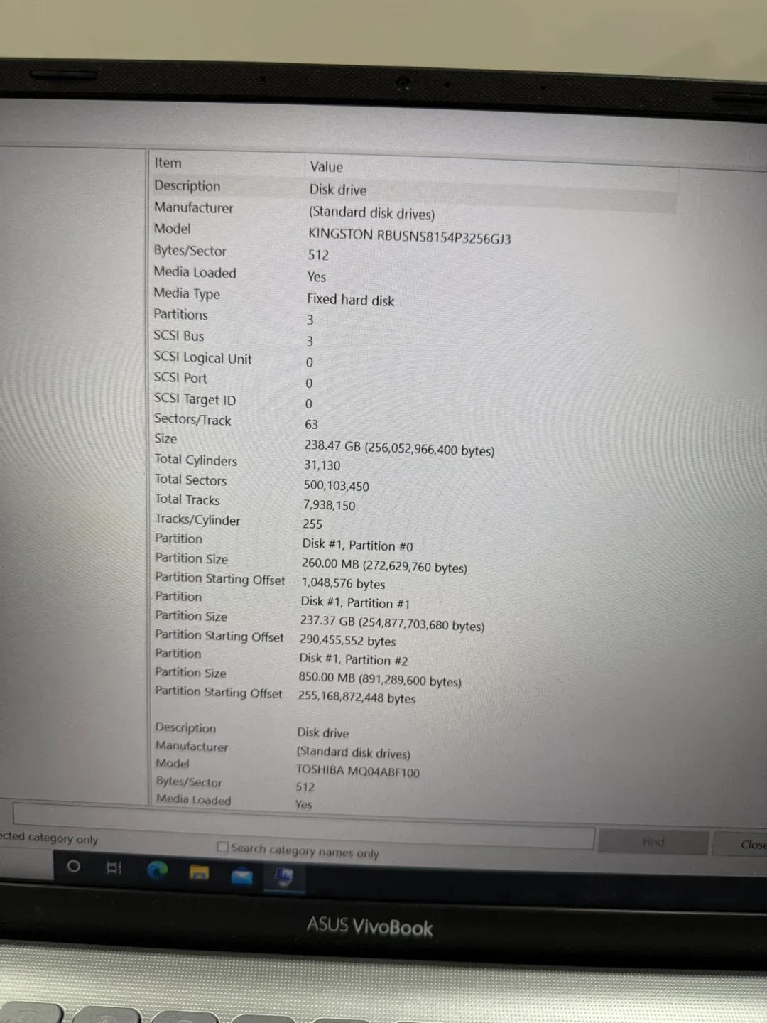 Asus VivoBook X512 Laptop image indicator(6)
