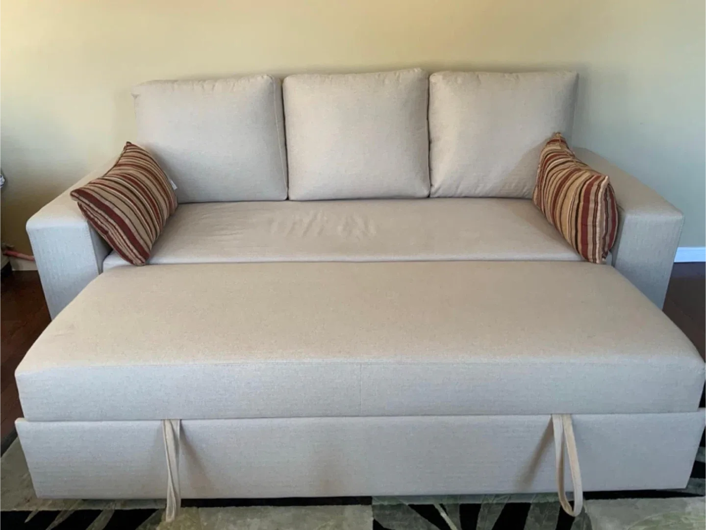 2 Sofas, 1Sofa cum bed and 1 sofa chair image indicator(5)