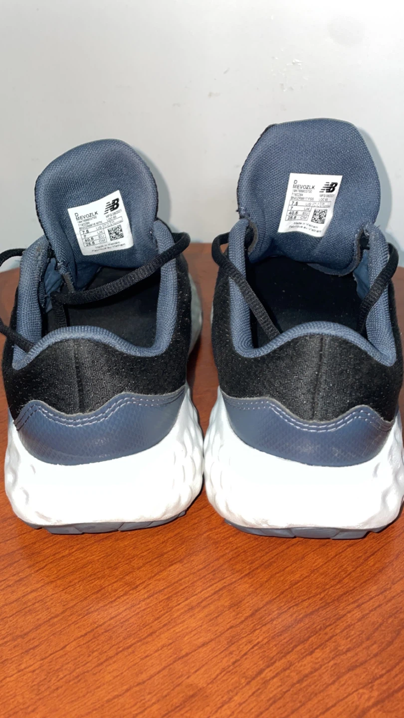New Balance Fresh Foam EVOZ Size 7.5 - photo 2