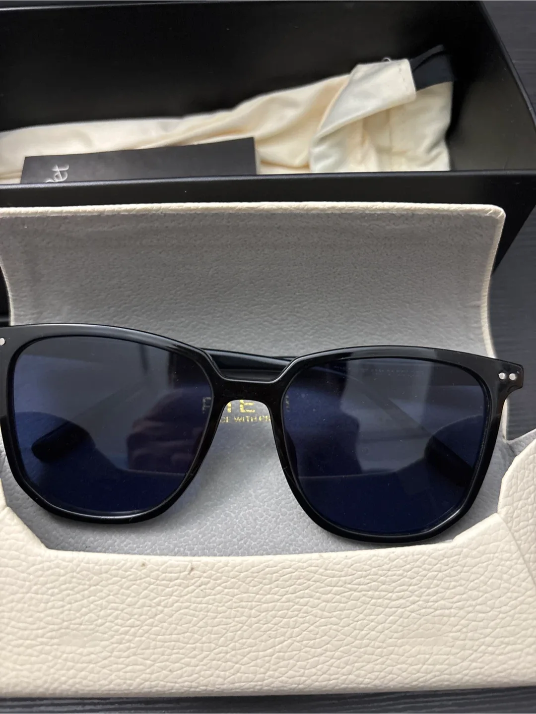 RIETI Black Sunglasses with Box image indicator(2)