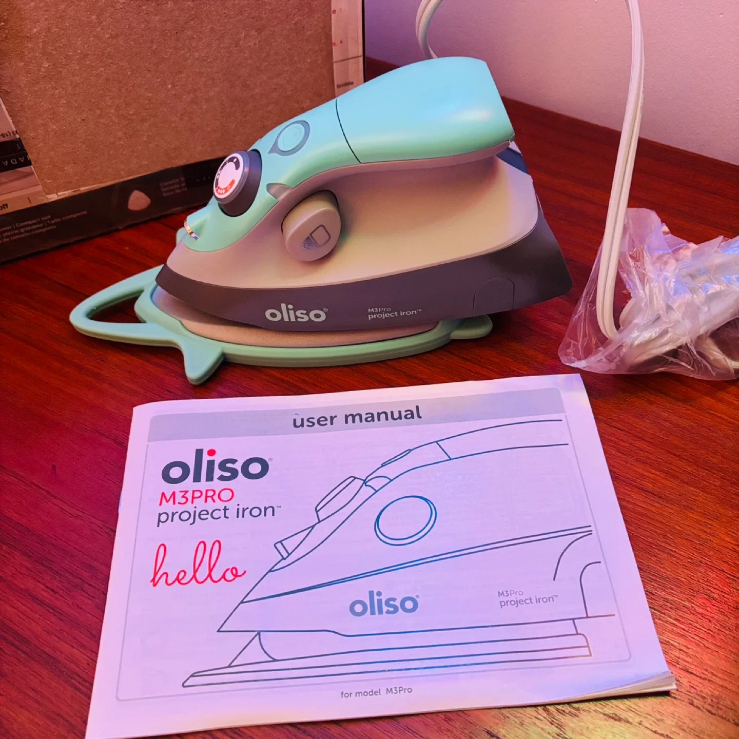 *New* $135 Oliso M3PRO Project Iron - Compact & Lightweight