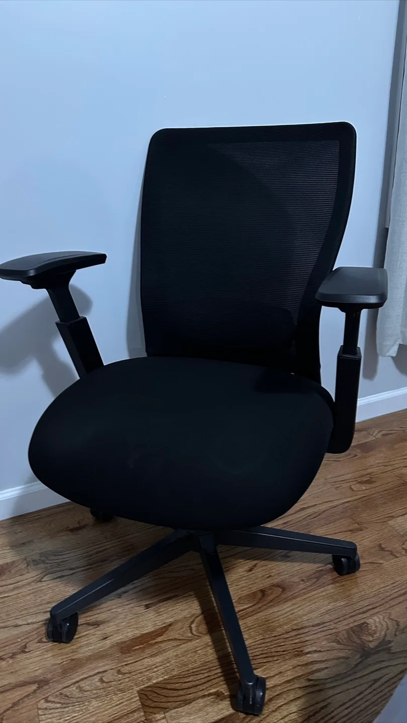 Black Office Chair image indicator(2)