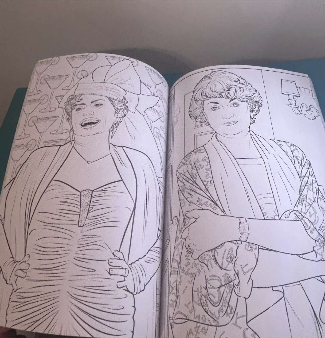 💛 Golden Girls Gift Bundle - includes 4 items image indicator(5)