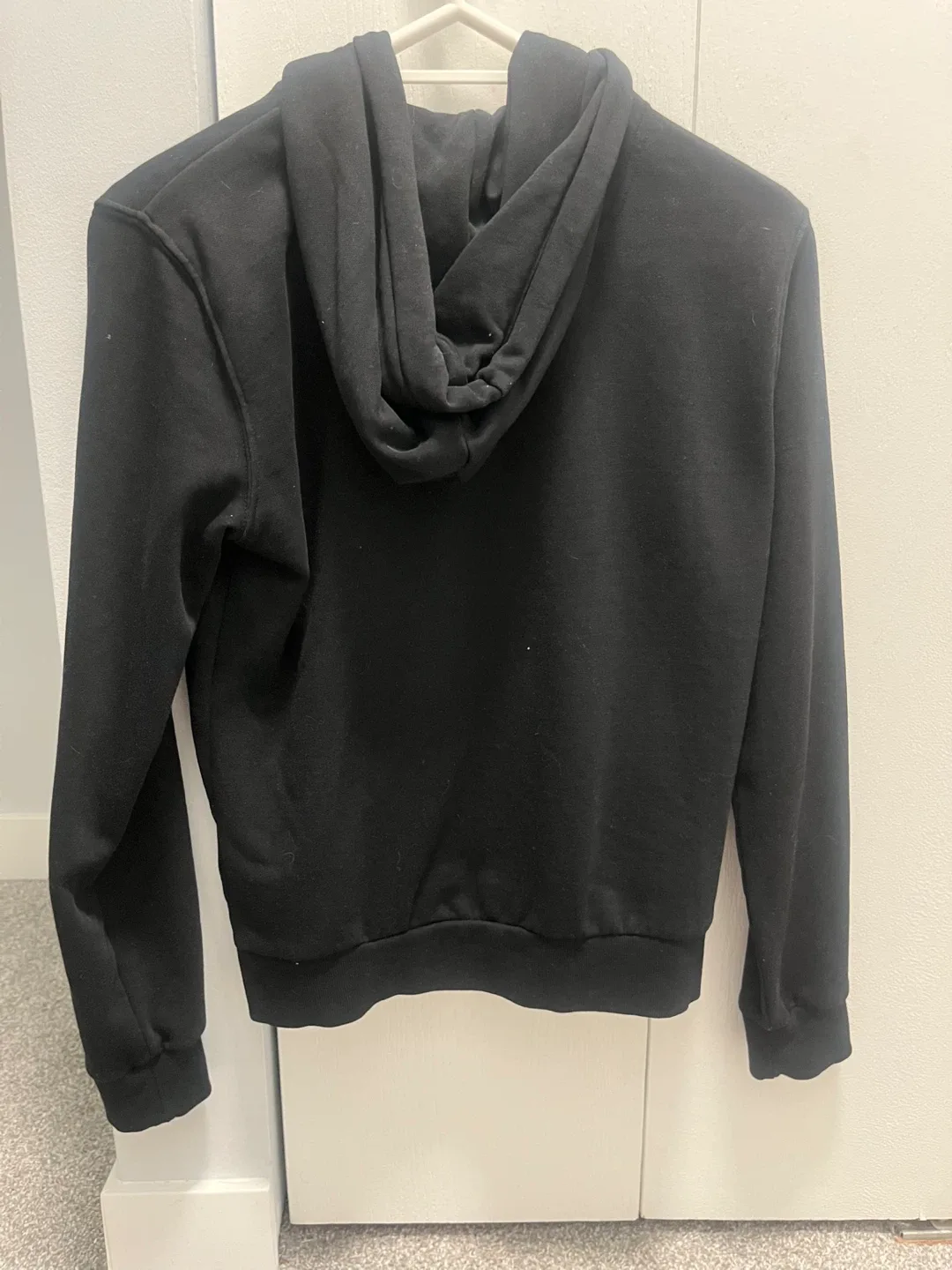 H&M Black Zip-Up Hoodie - Size S image indicator(2)
