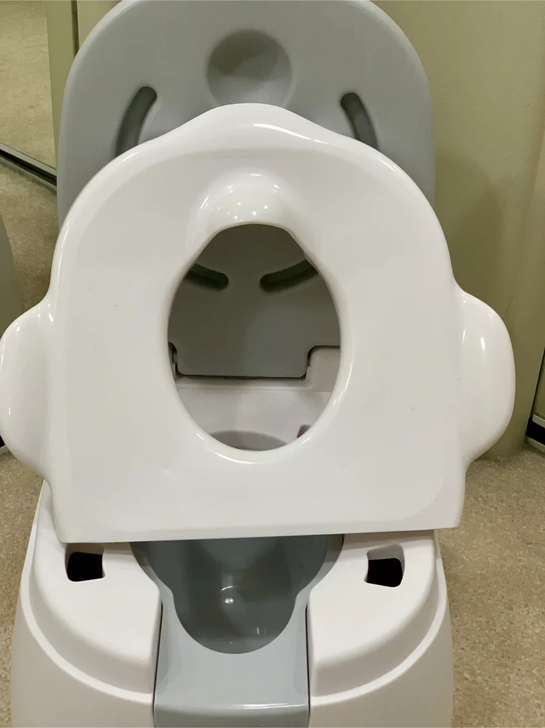 Munchkin Potty Training Toilet/Step Stool image indicator(6)