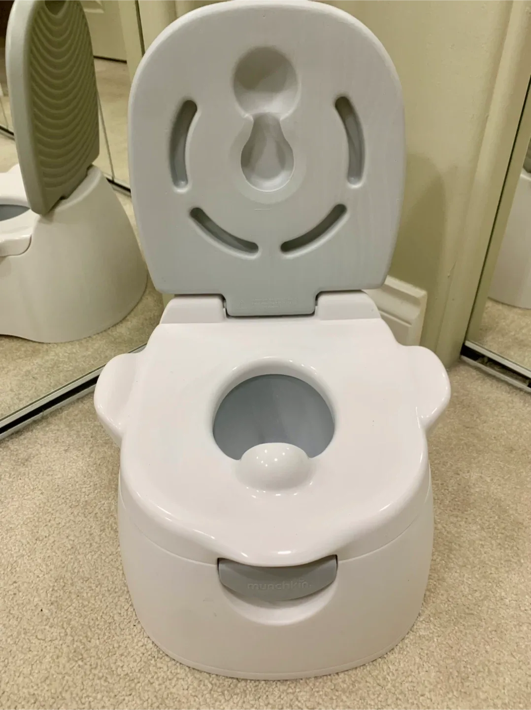 Munchkin Potty Training Toilet/Step Stool image indicator(3)