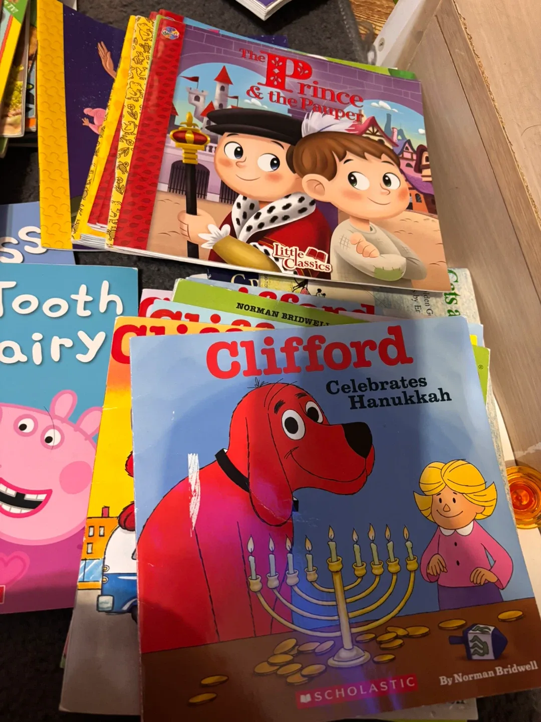 Kids' Books Bundle: Clifford, Peppa Pig, Berenstain Bears & More