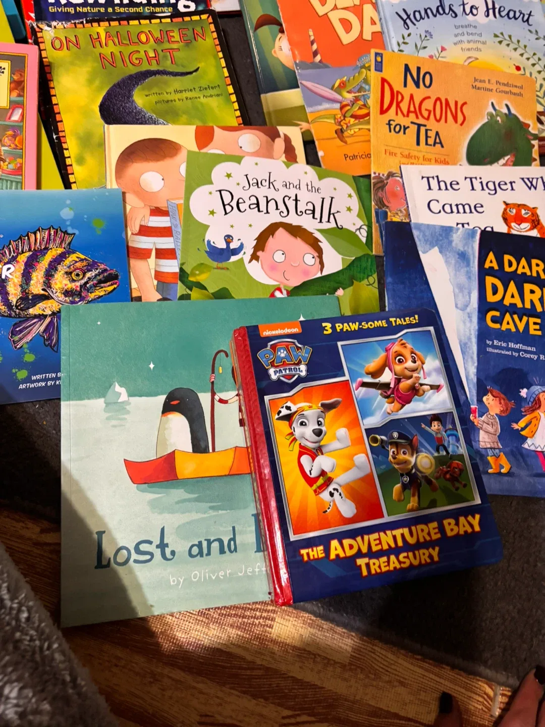 Kids' Books Bundle - Assorted Titles image indicator(4)