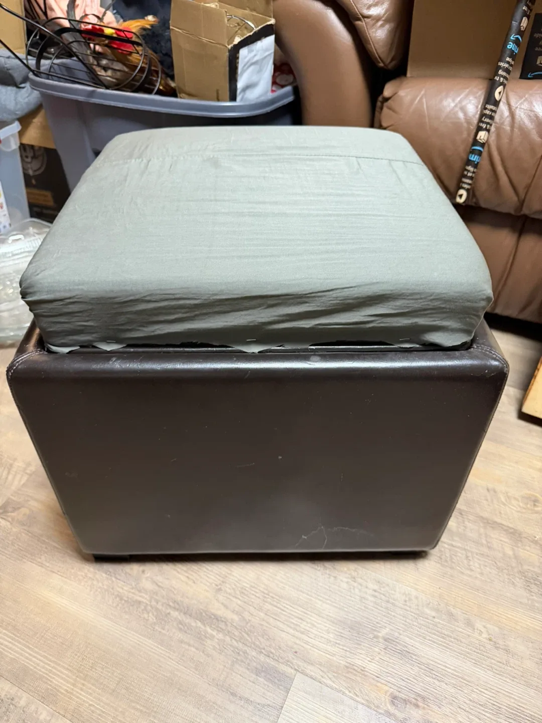 Storage Ottoman with Reversible Tray Top