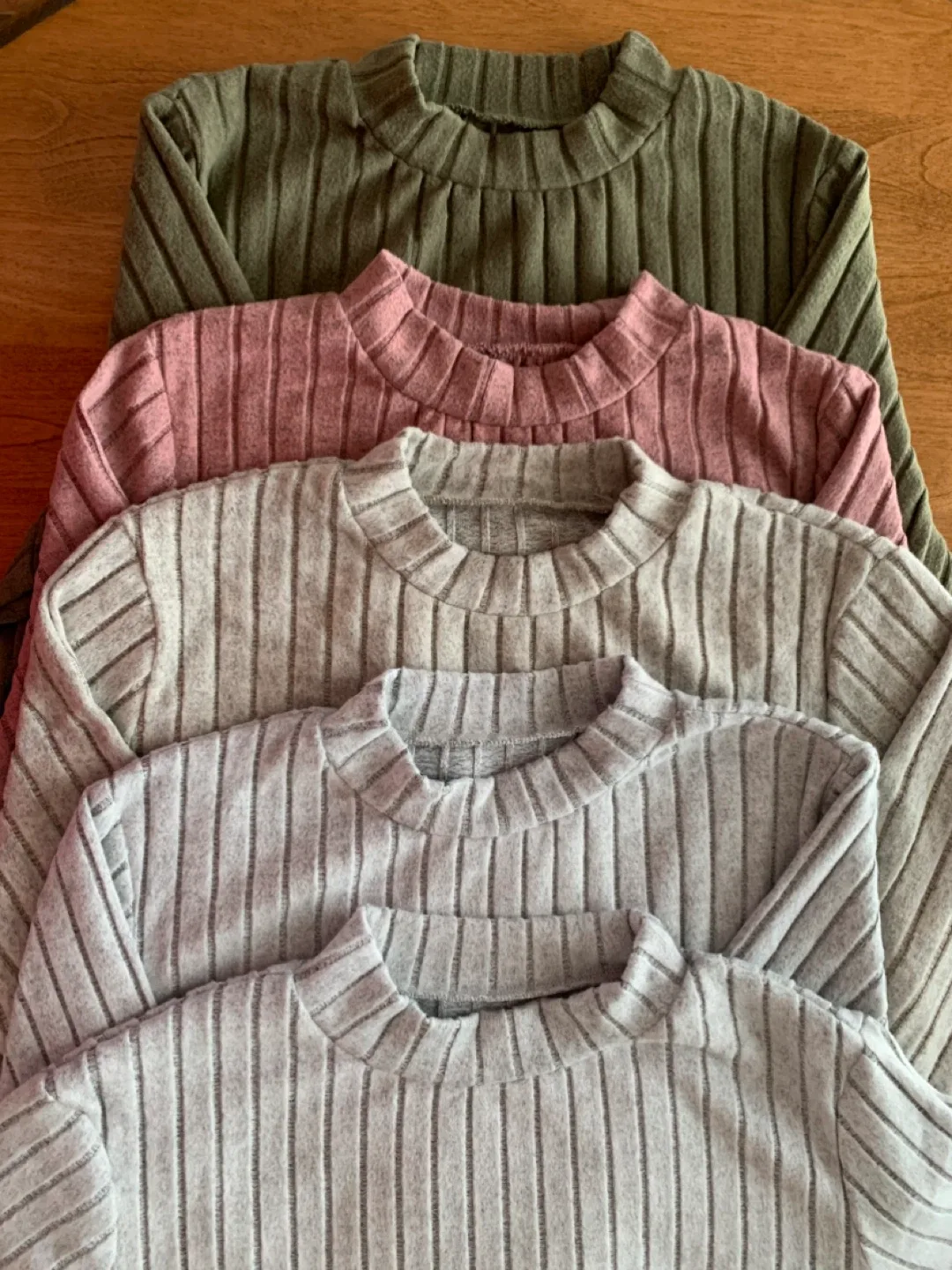 Women’s Crew Neck Tops