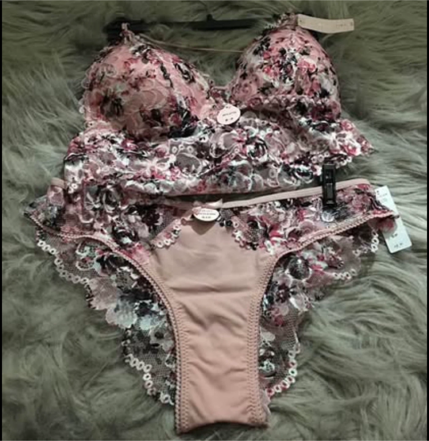ROSE& VINE (Floral Lace Lingerie Set) SMALL