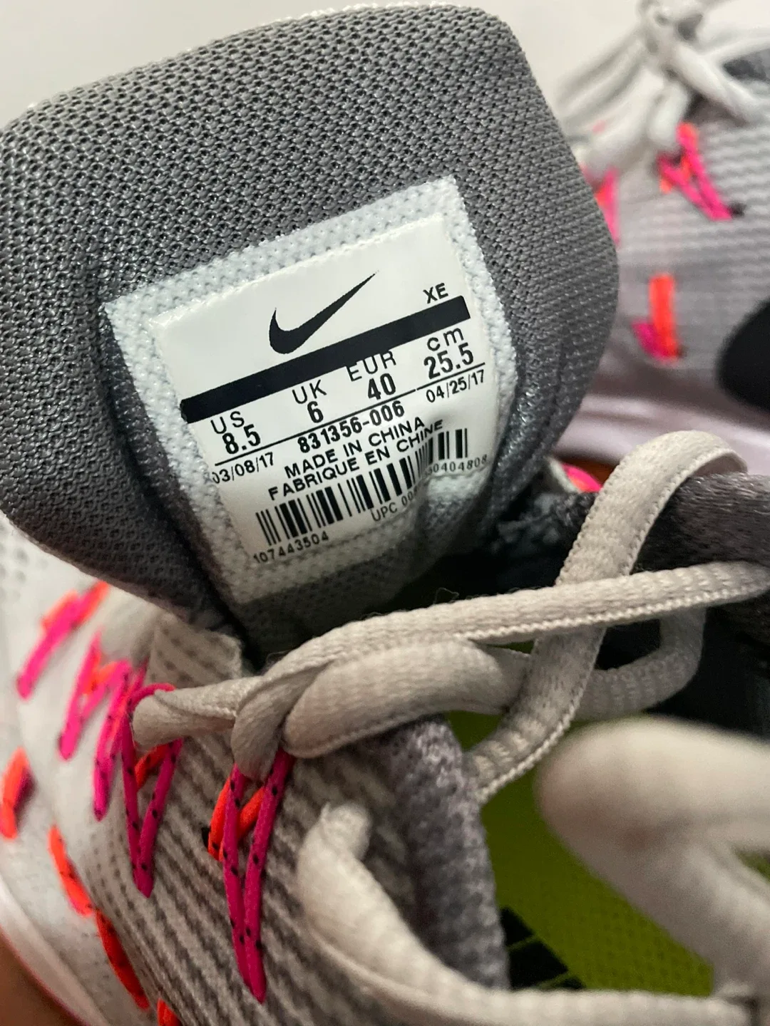 Nike Zoom Pegasus 33, US 8.5 image indicator(3)