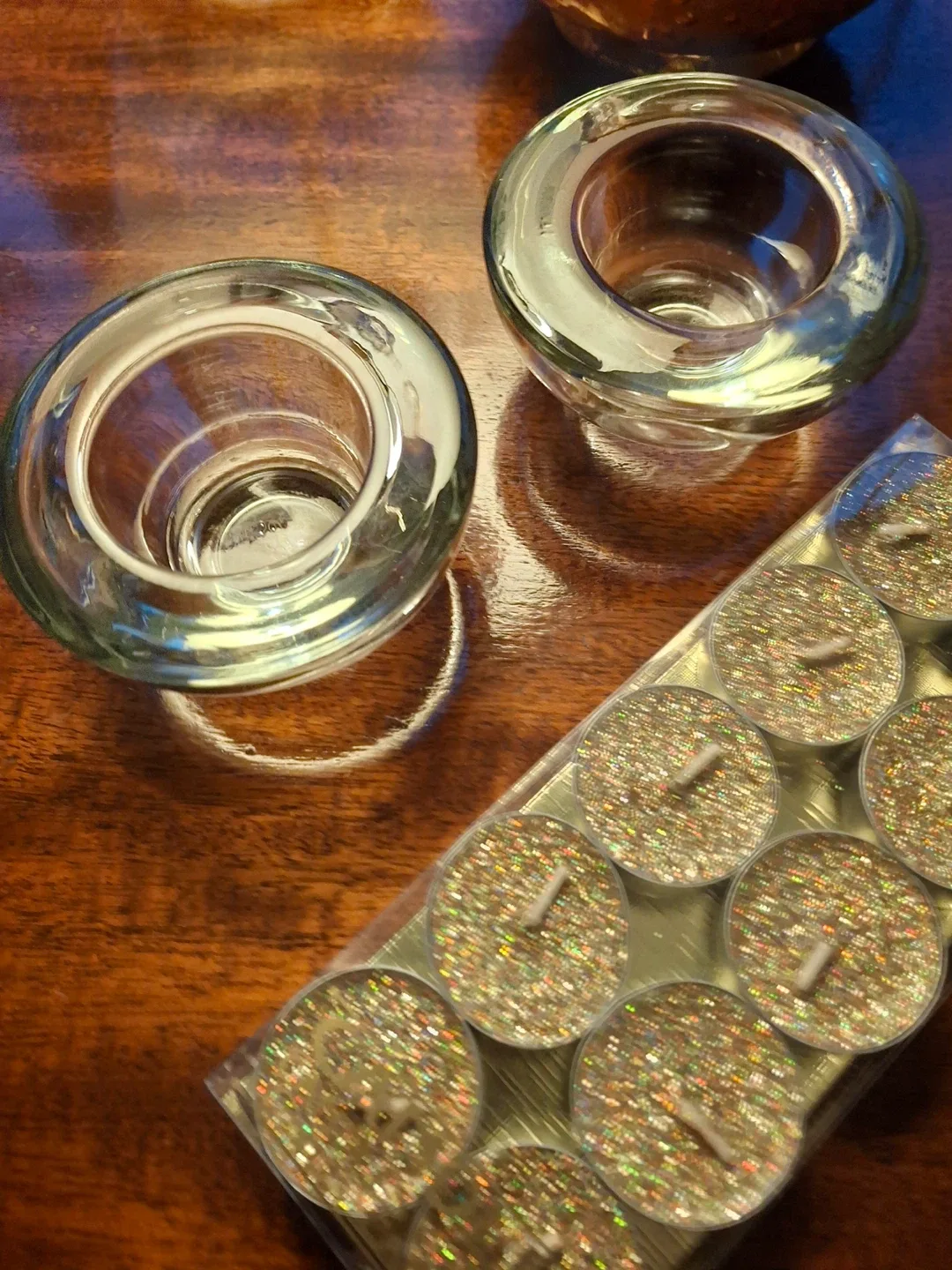 Tea light holders & sparkly tea candles image indicator(2)