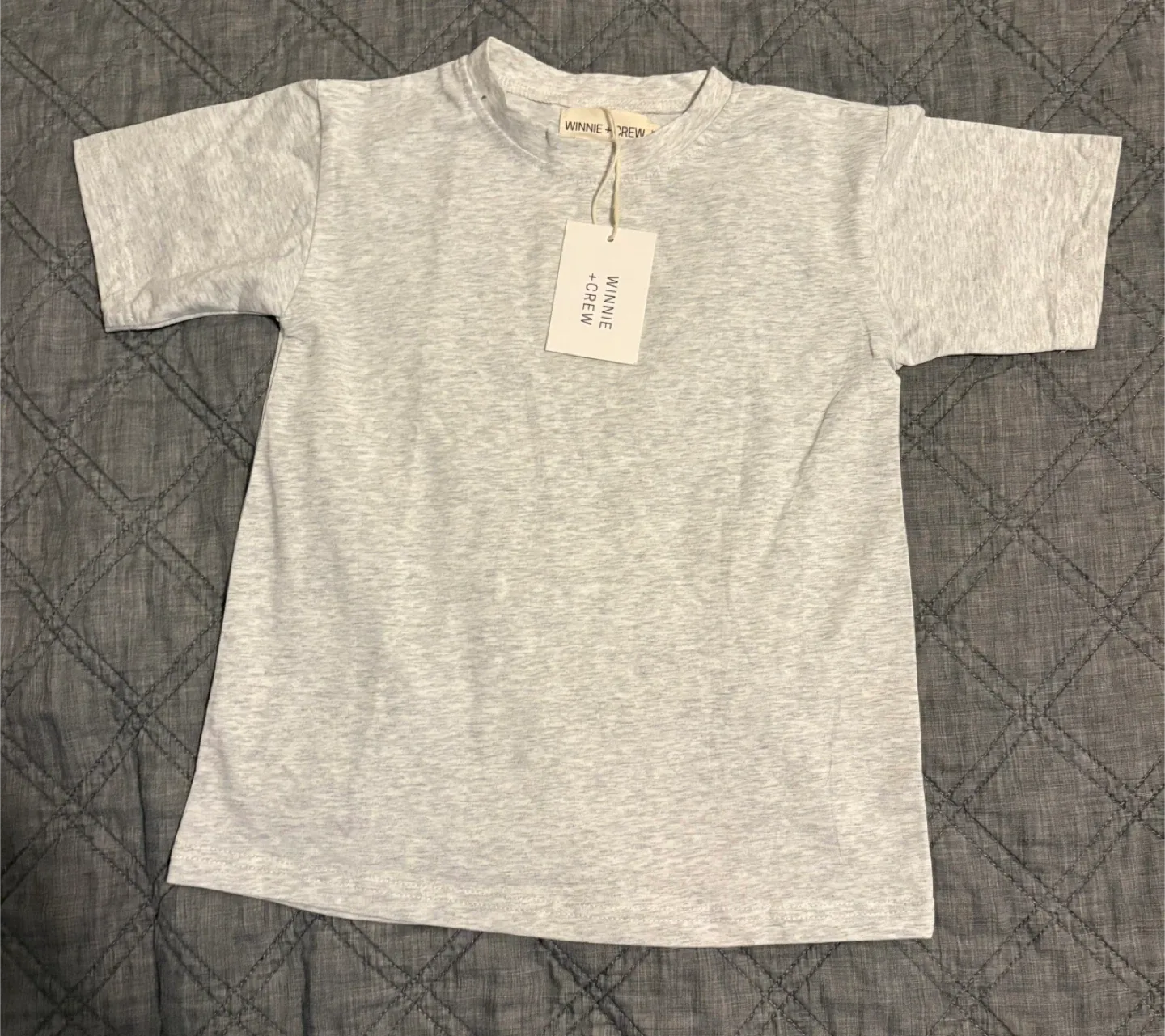 Winnie + Crew Kids Grey T-Shirt Size 2
