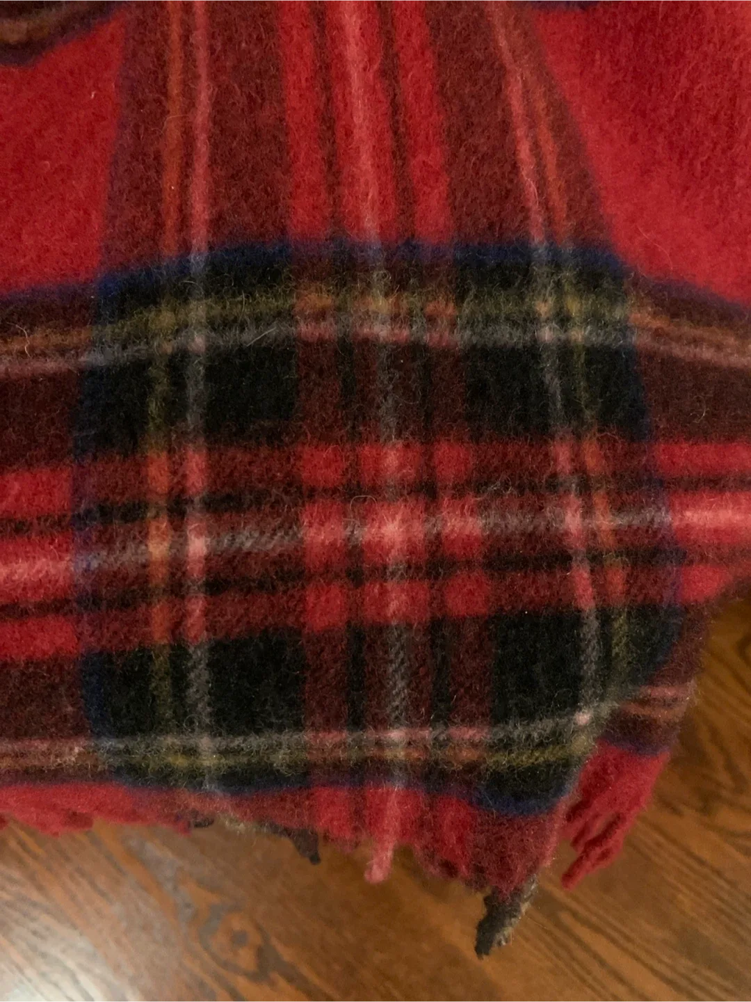 Abercrombie & Fitch Plaid Scarf image indicator(7)