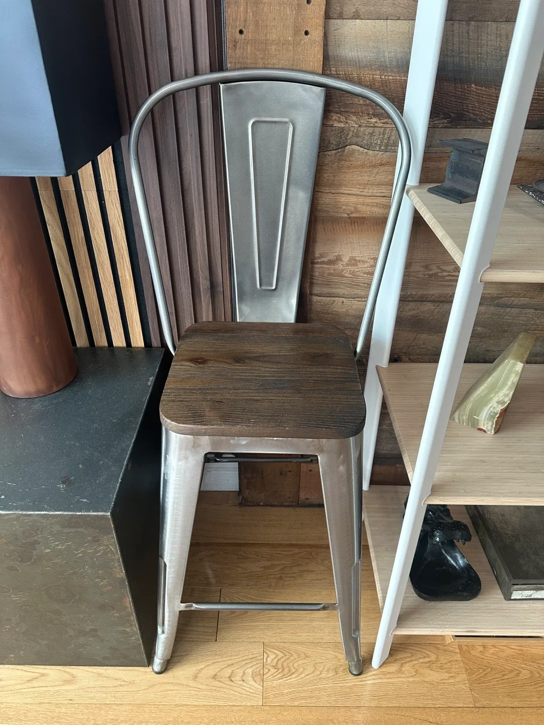 1 NEW TOLIX COUNTER HEIGHT KITCHEN ISLAND BAR STOOL