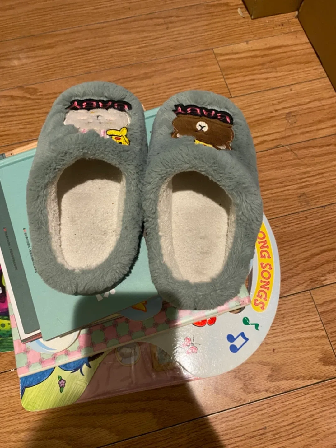 Cute Kids Winter Warm Slippers 20cm length image indicator(2)