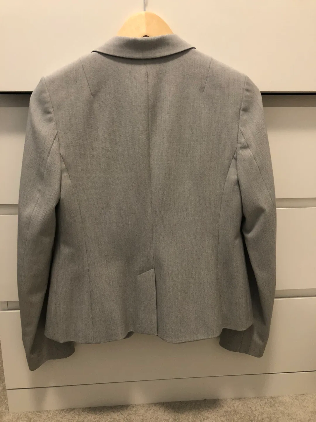 Banana Republic Classic Blazer - Size 2 image indicator(2)