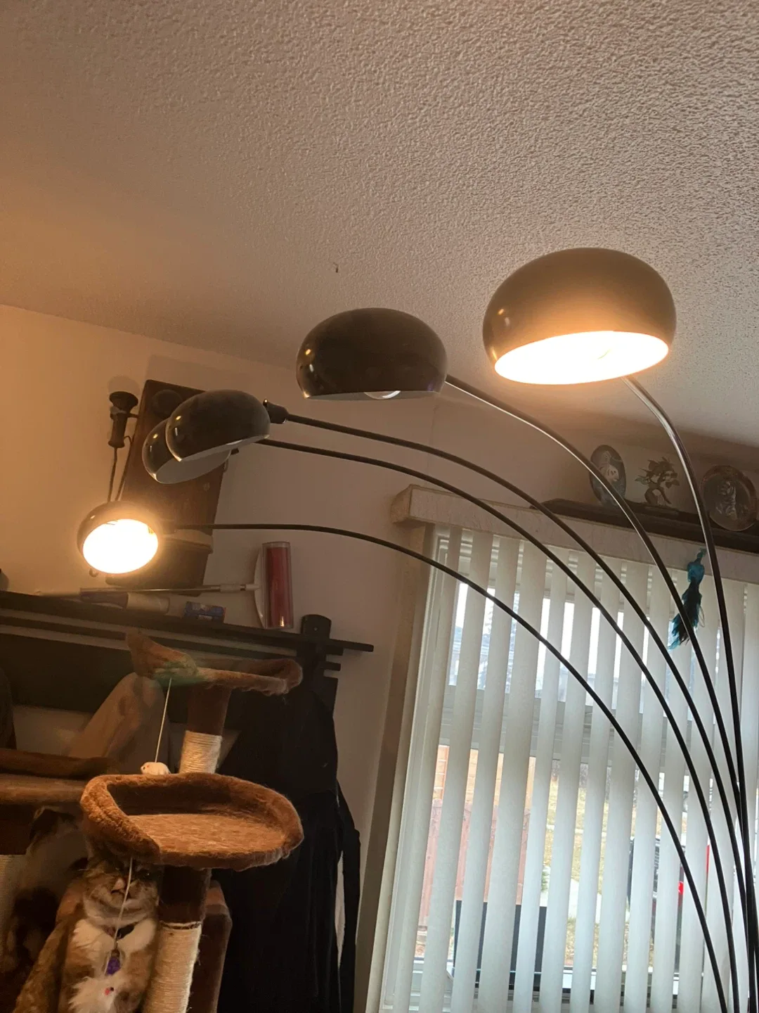 Modern Black Arc Floor Lamp image indicator(5)