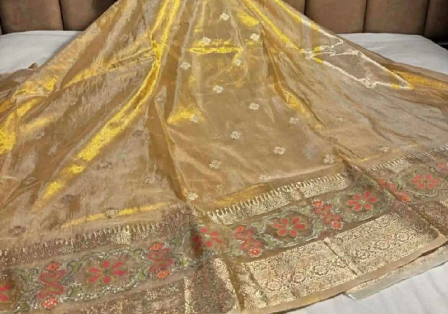 Beautiful Silk Saree image indicator(4)