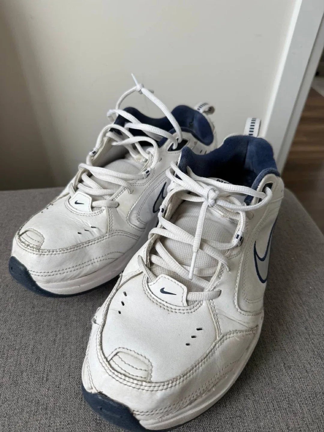 Nike Air Monarch IV - US 12 image indicator(2)