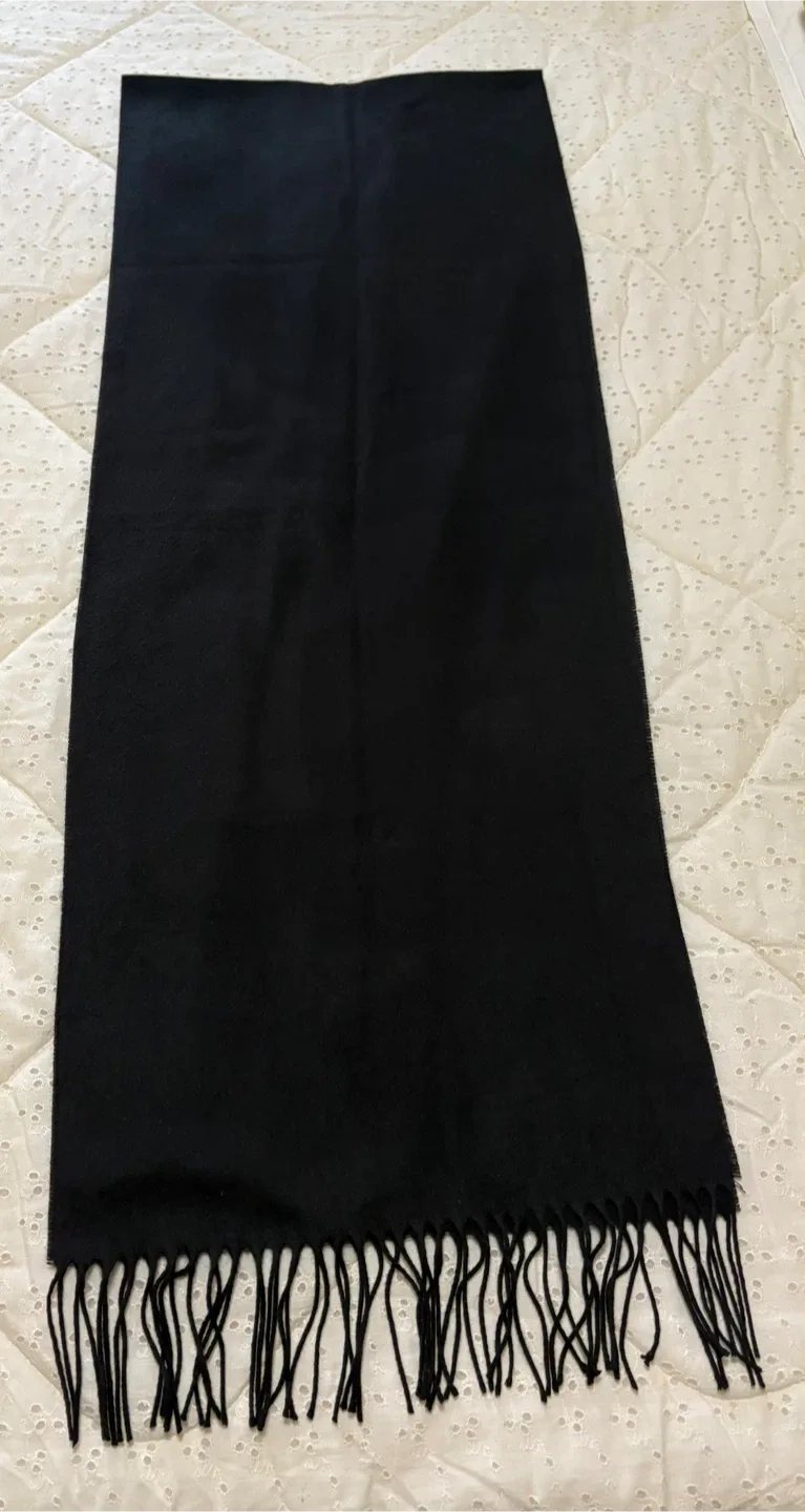 FRAAS Black Scarf image indicator(6)