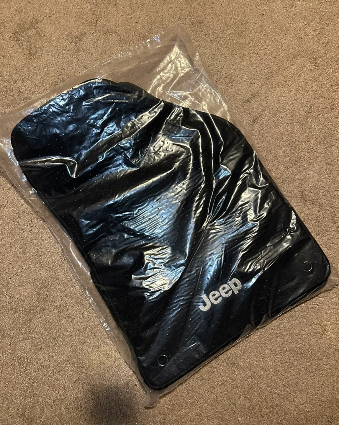 2015-2023 Jeep Cherokee Carpeted Floor Mats image indicator(3)