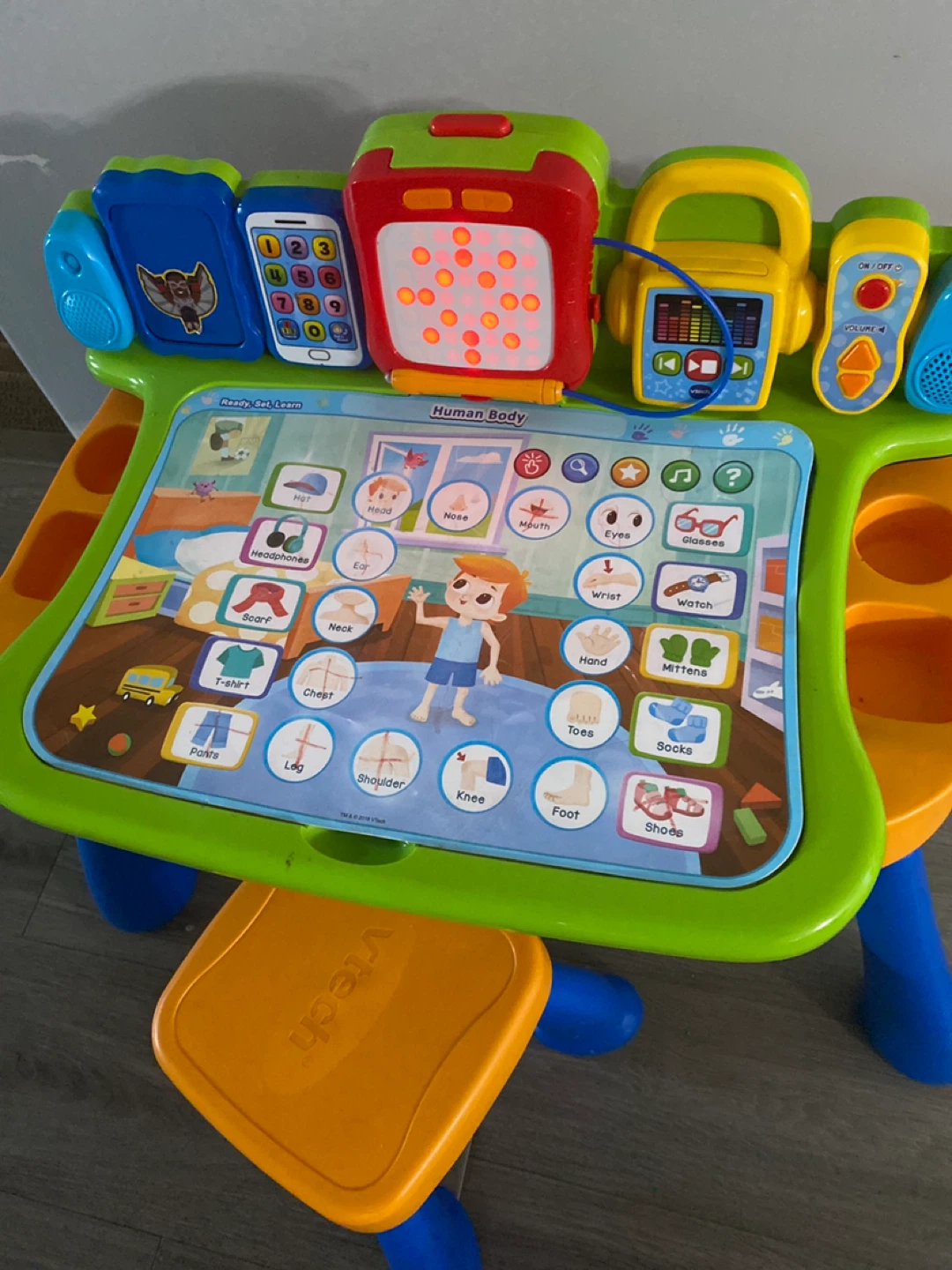 VTech Ready, Set, Learn Desk with Stool - photo 4