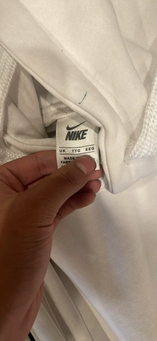 Nike White Tracksuit - New with Tags image indicator(2)