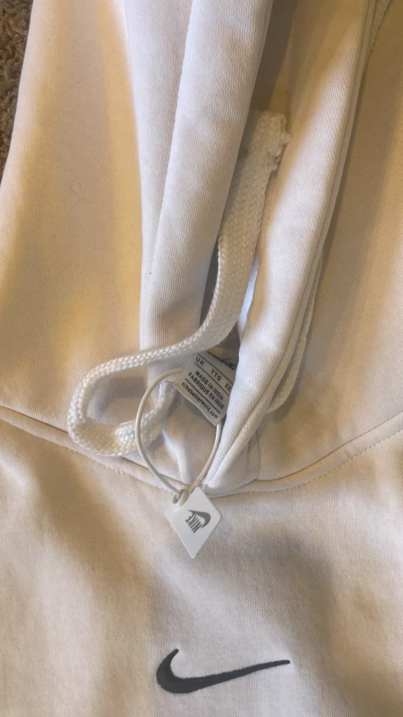 Nike White Tracksuit - New with Tags image indicator(4)