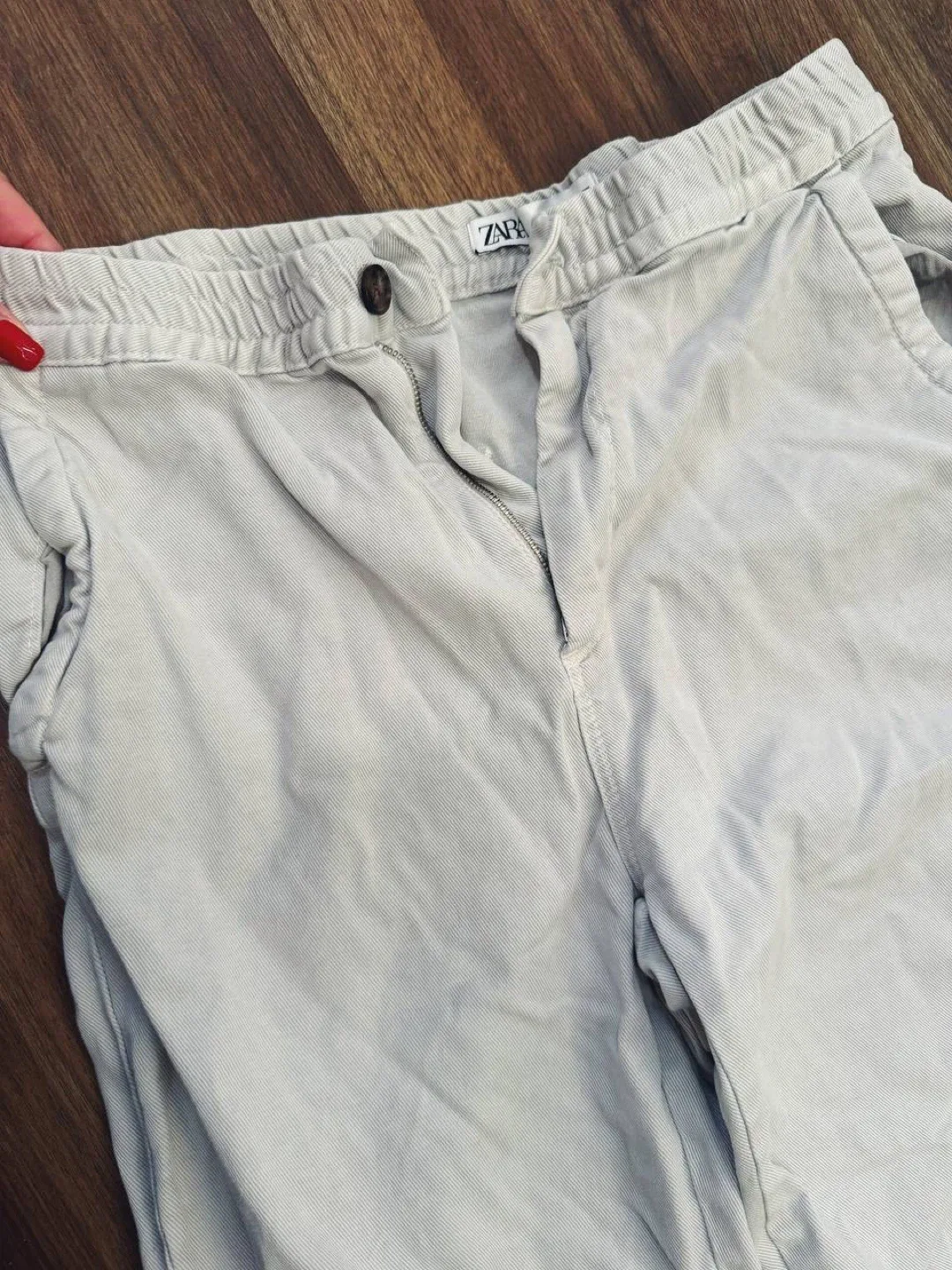 Zara Beige-Grey Shorts - Size M image indicator(2)