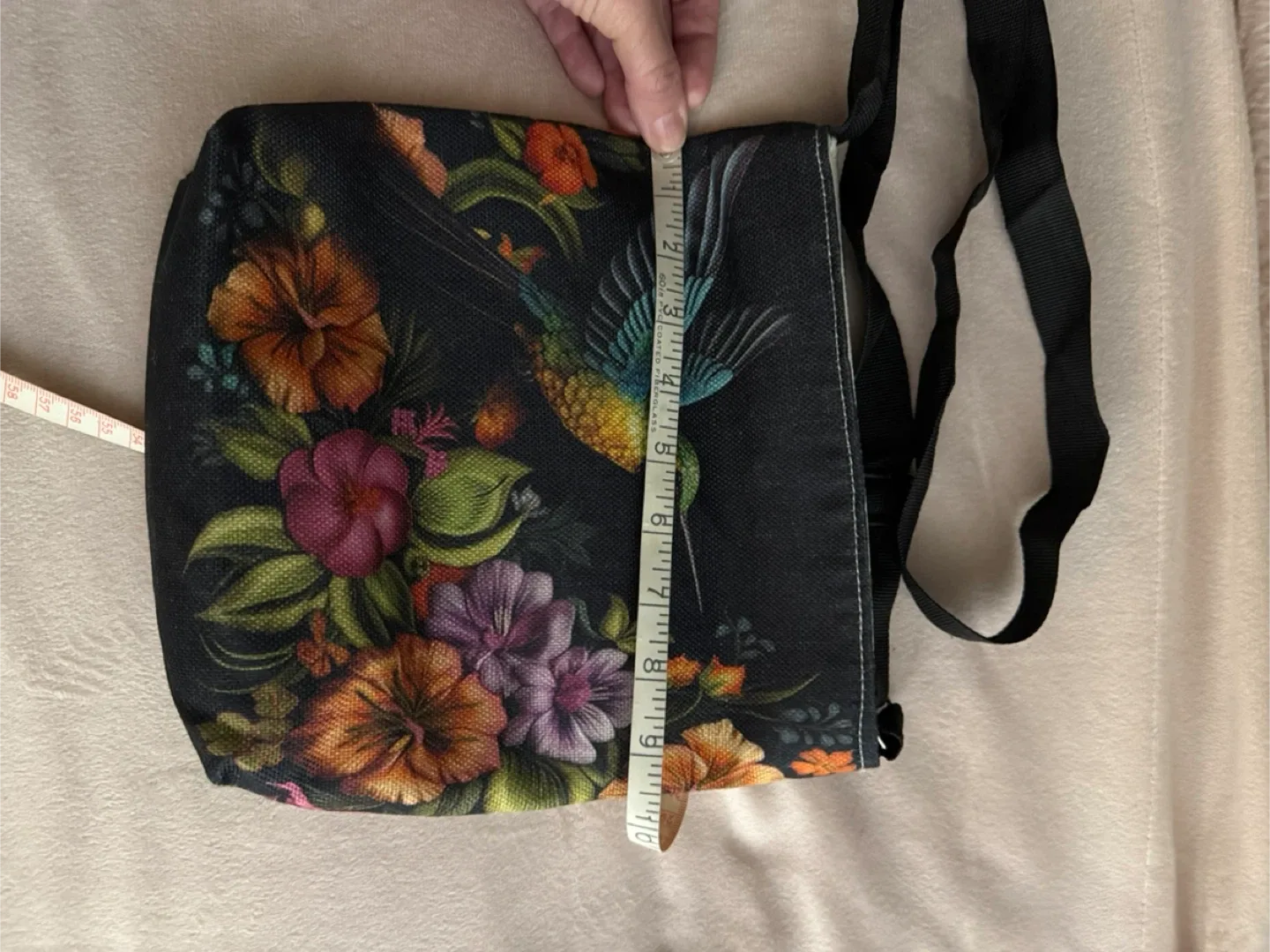 Floral Hummingbird Print Crossbody Bag image indicator(3)