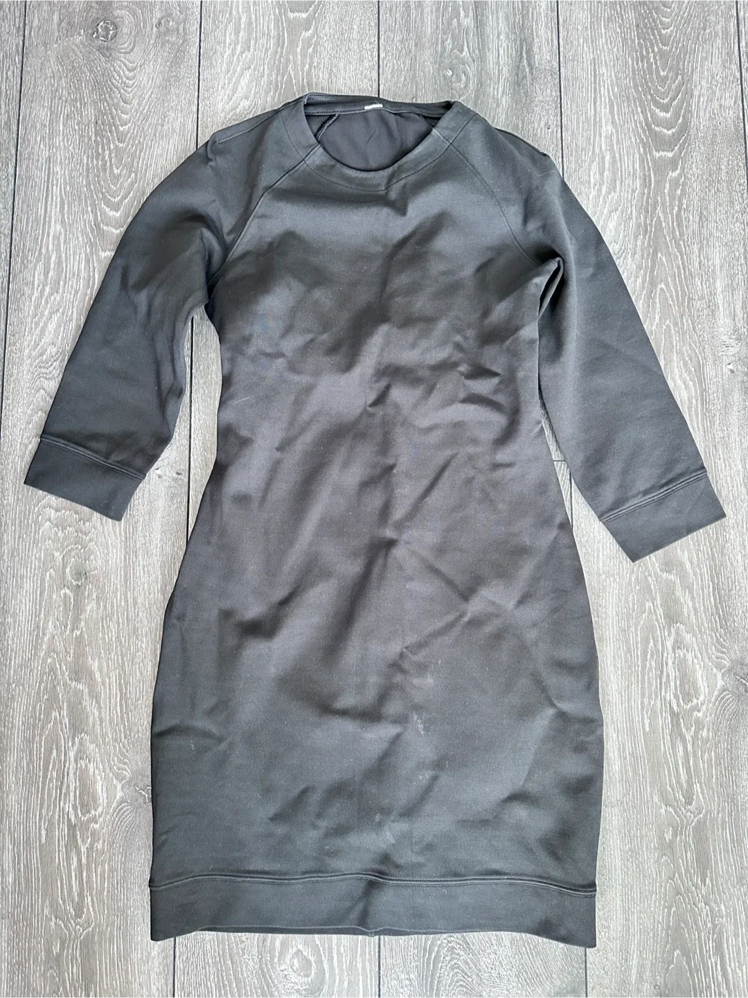 Selling Great Condition Dresses and Skirts!!! image indicator(5)