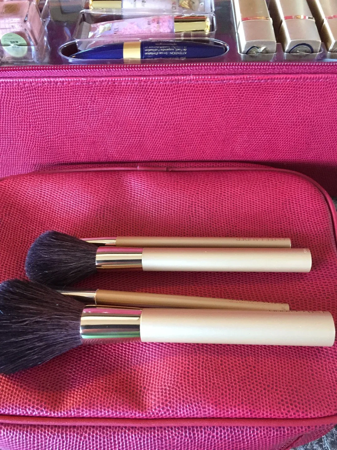 Estee Lauder Makeup Set with Case image indicator(2)