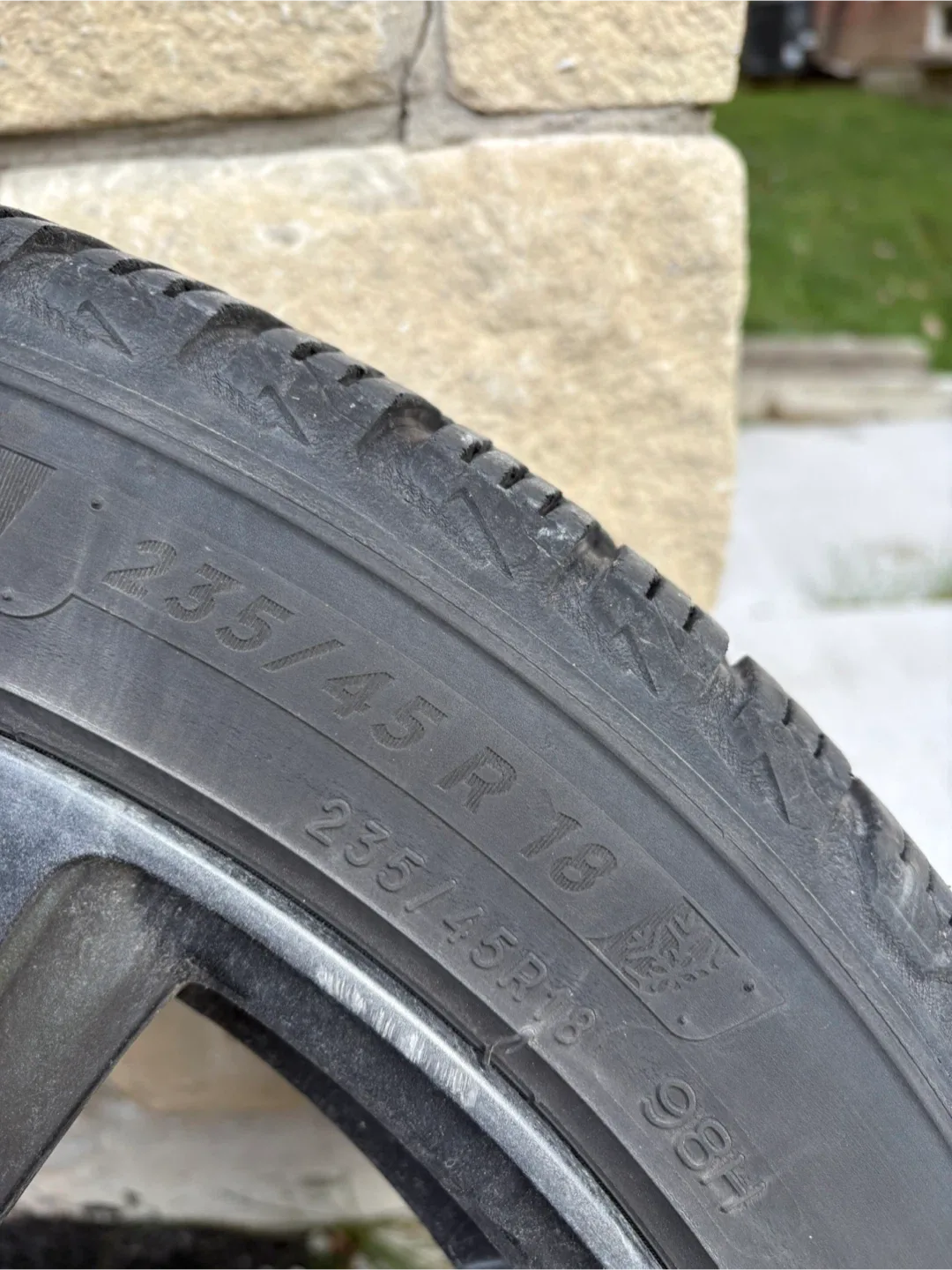 Michelin X-Ice 235/45R18 Winter Tires on DRW Rims image indicator(4)