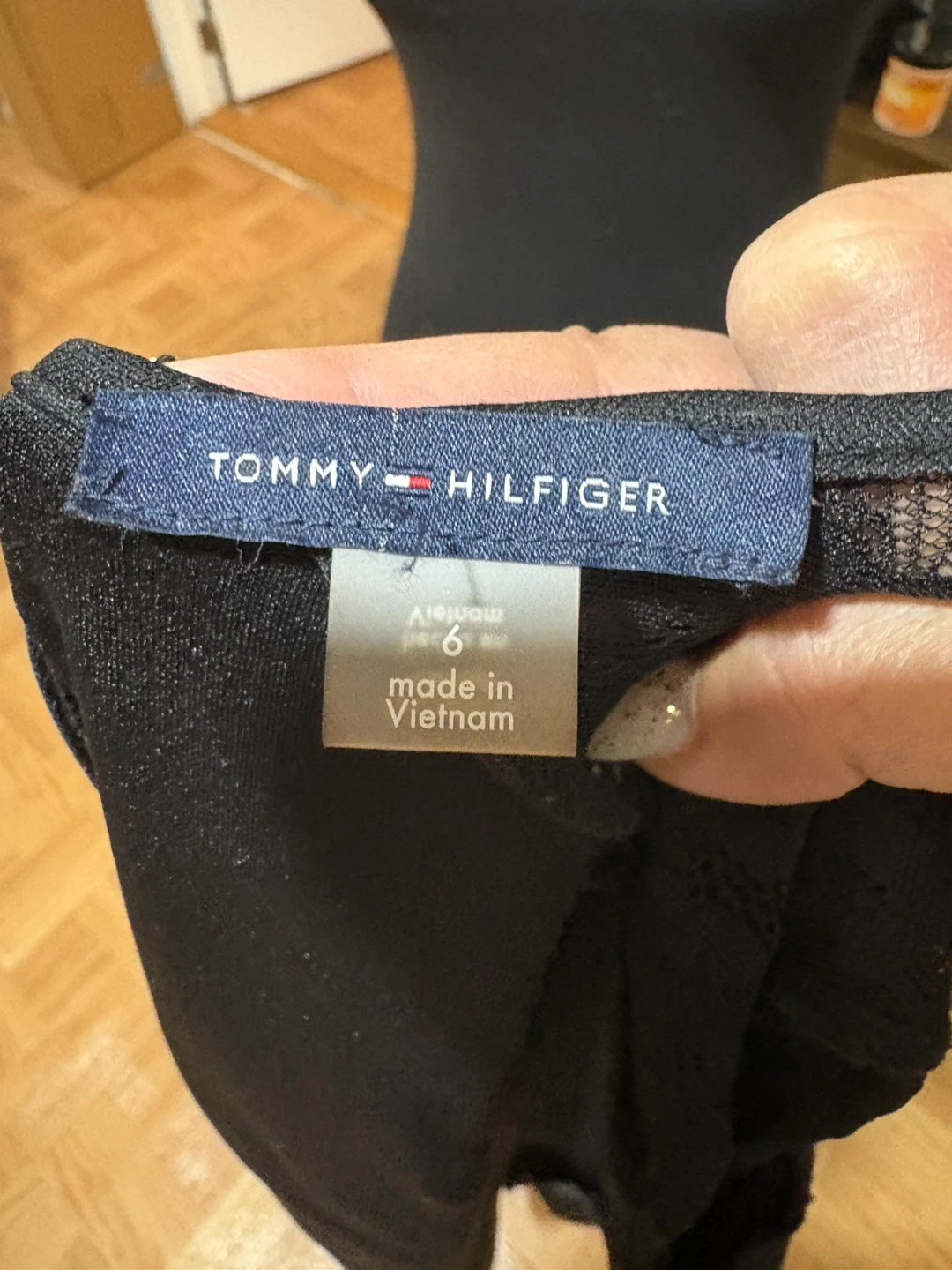 Tommy Hilfiger Black Lace Sleeve Dress - Size 6 - photo 5