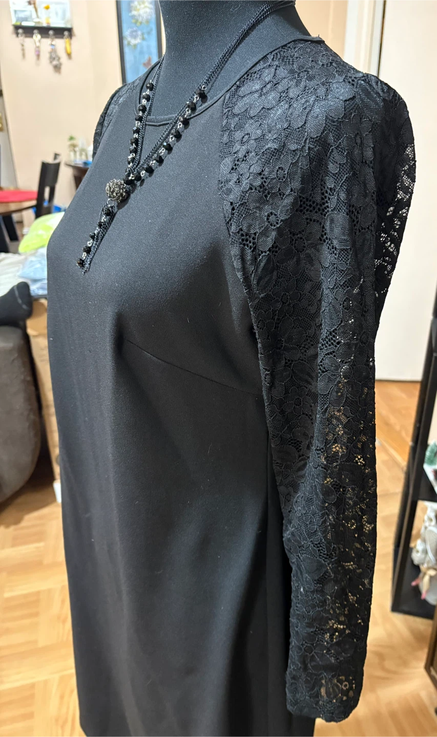 Tommy Hilfiger Black Lace Sleeve Dress - Size 6 - photo 2