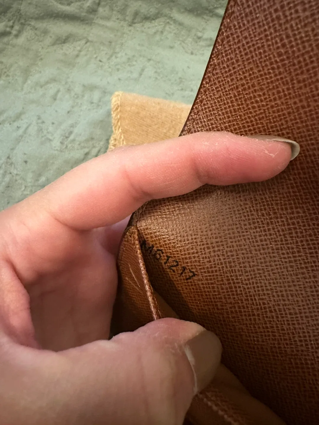 Louis Vuitton Wallet image indicator(4)