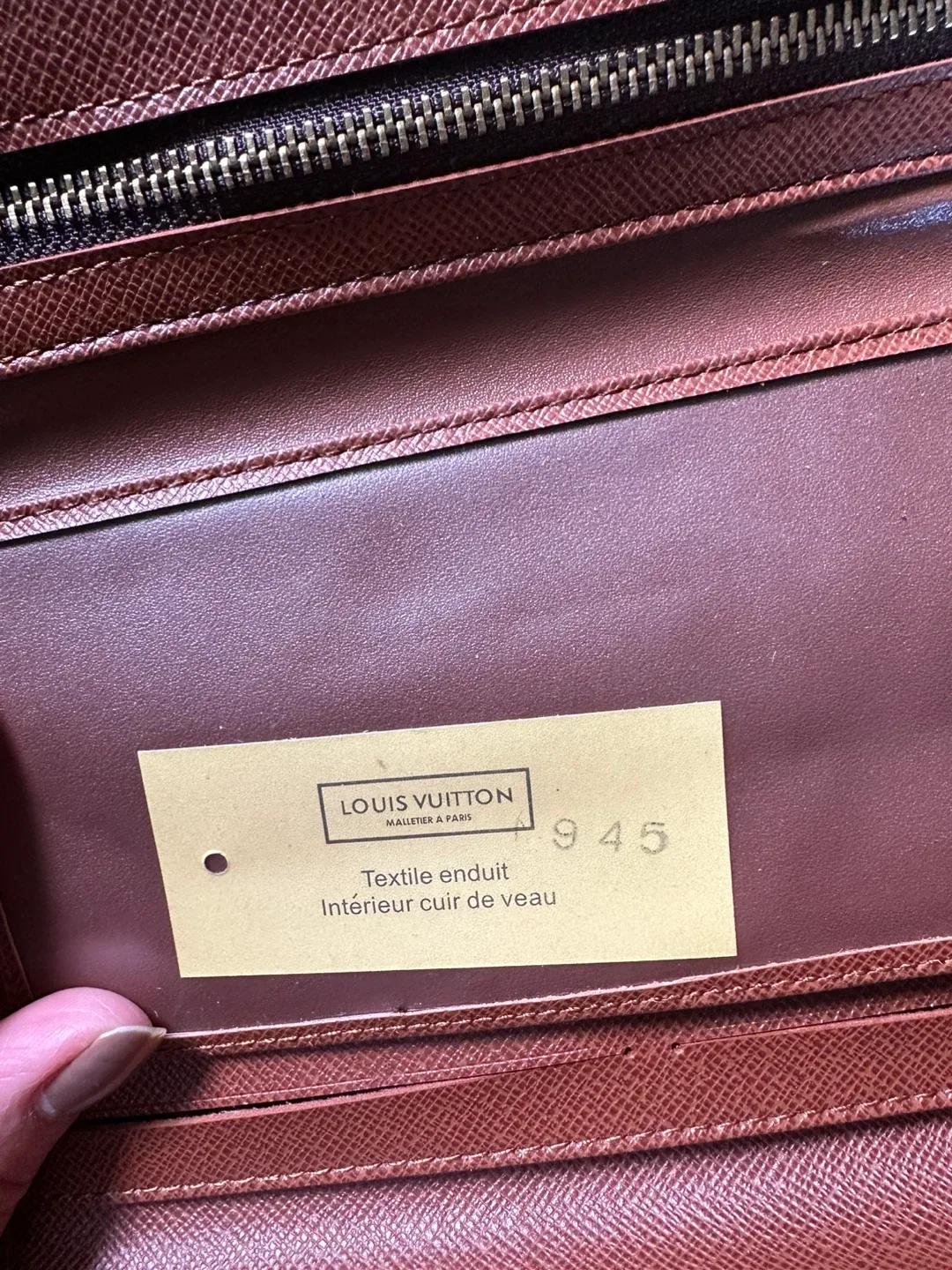 Louis Vuitton Wallet image indicator(9)