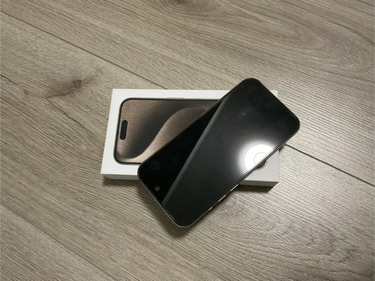 Iphone 15 pro image indicator(2)