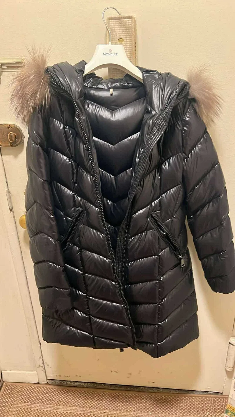 Moncler Black Down Puffer Jacket image indicator(4)