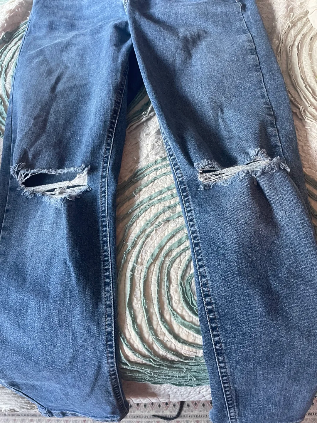 Denim Ripped Jeans image indicator(2)
