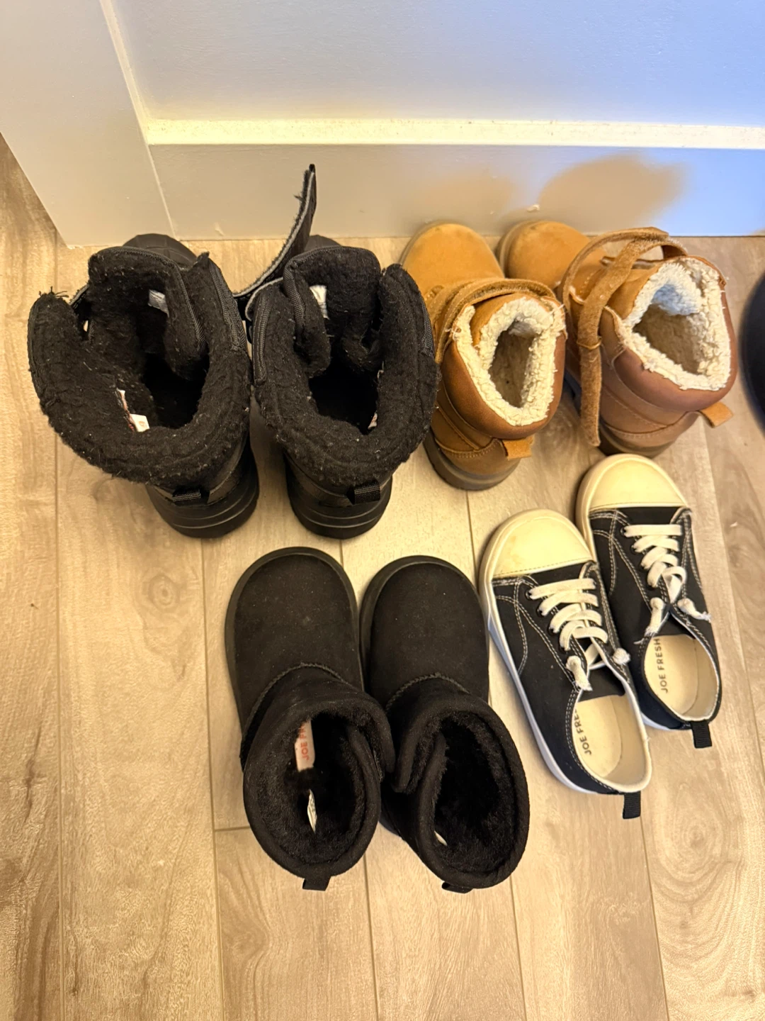 Toddler shoes / snow boots