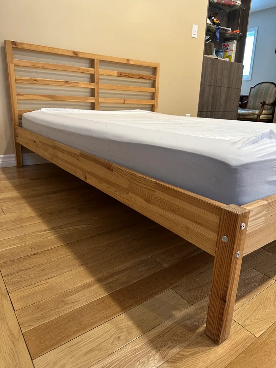IKEA TARVA Full-Size Wooden Bed Frame (CAN DELIVER) image indicator(7)